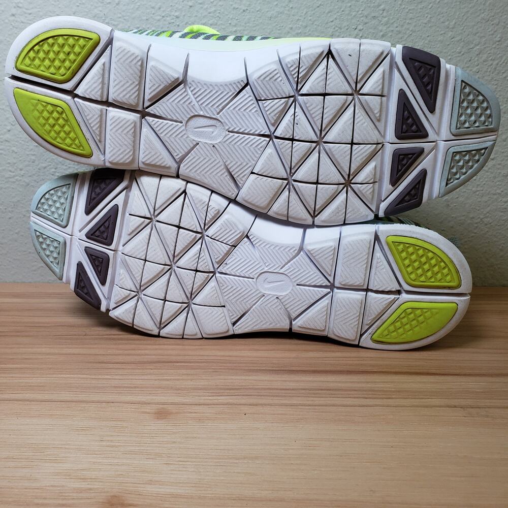 Nike Women's Lime Green White Patterned Sneakers - Picture 8 of 10